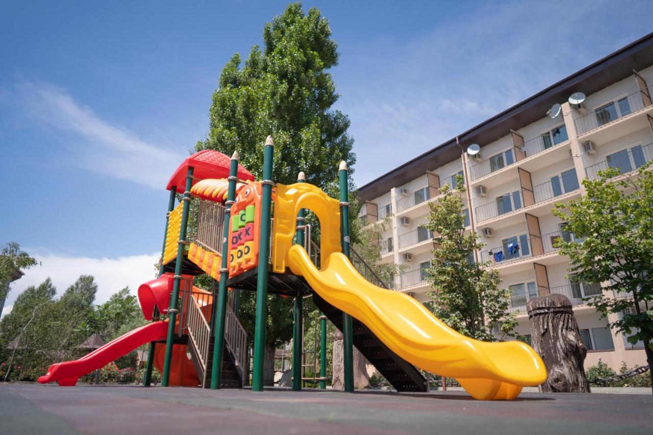 Hotel Парадиз Kobleve Exteriér fotografie